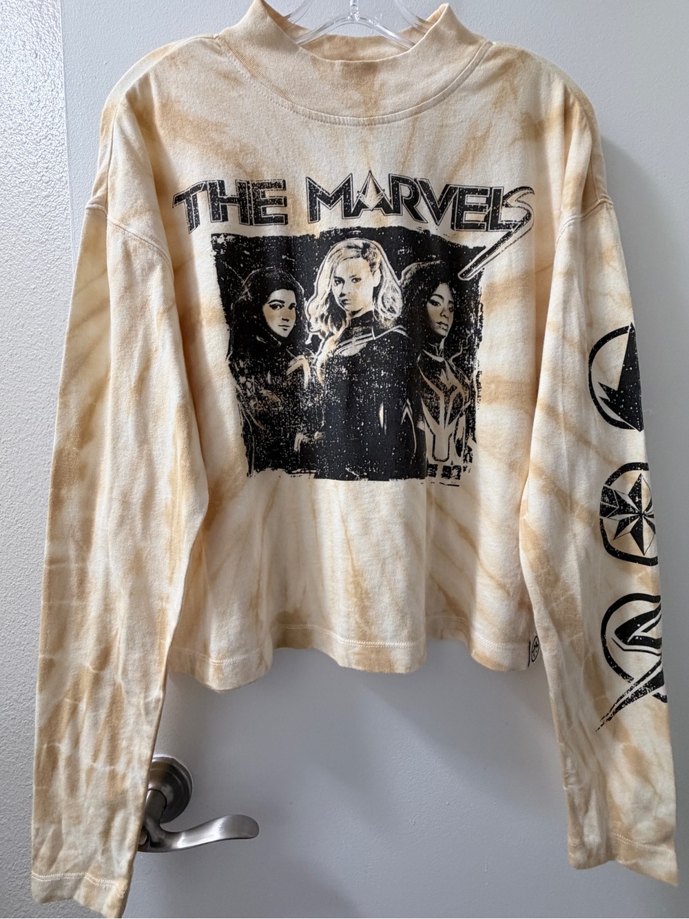 Marvel The Marvels Tie-Dye Crewneck Sweater - Cream & Black